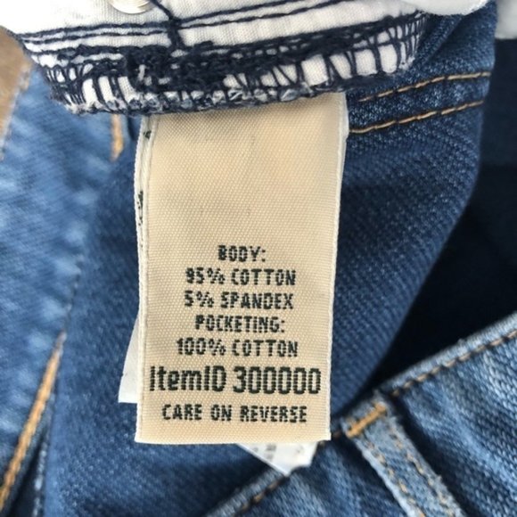 L.L. Bean Classic Fit Straight Leg Mid-Rise Medium Wash Size 4 - Picture 4 of 9